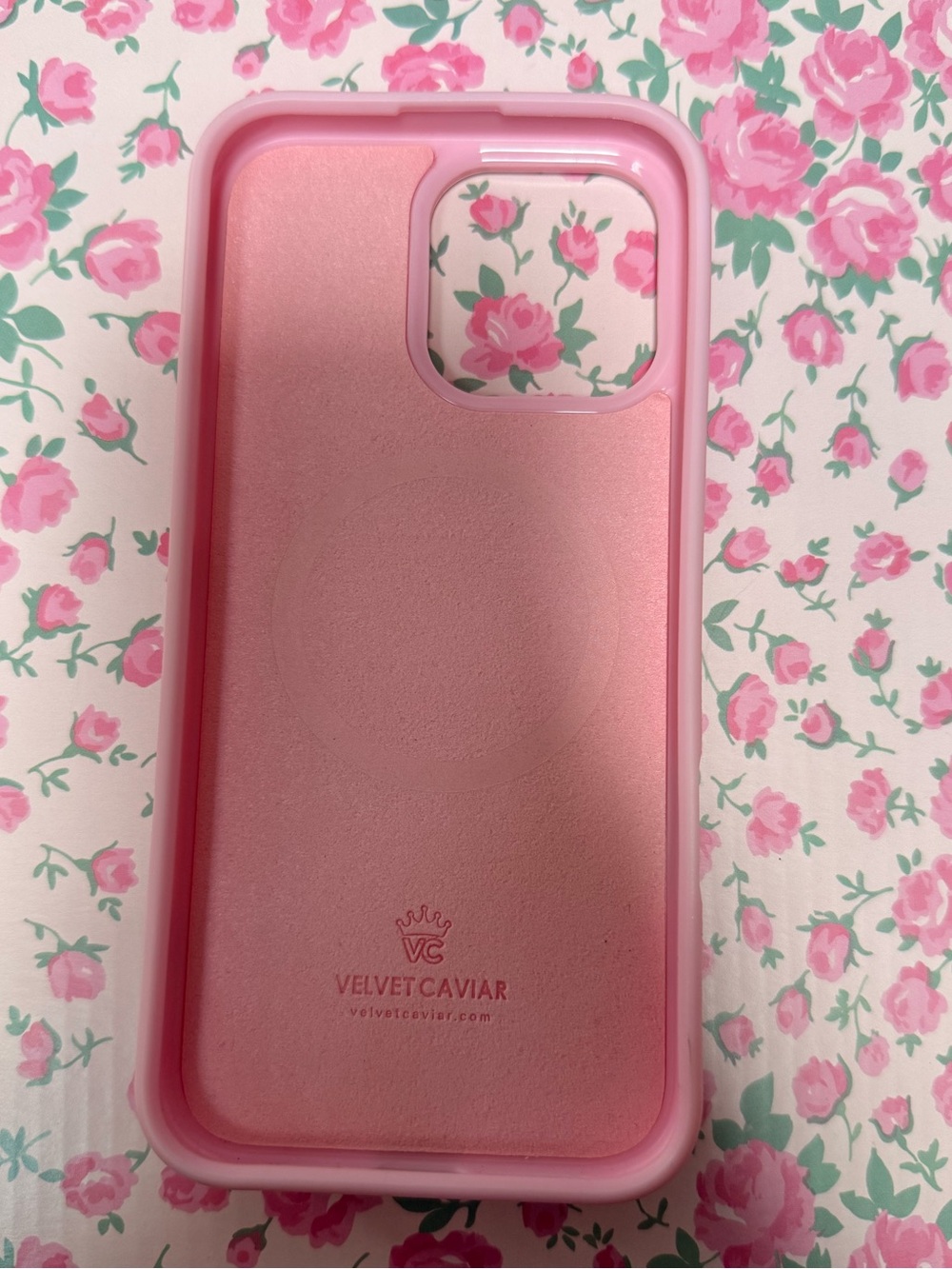 Velvet Caviar Lovely Pink Bows iPhone 16 Pro Max Case & MagSafe Ring - Picture 4 of 4